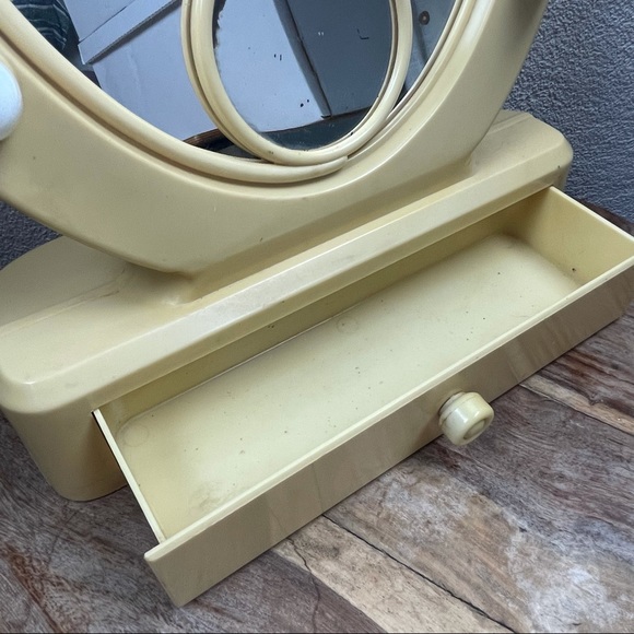 Vintage l 60s Femme-Lite Oval Hollywood Glamour Gal Pinup Lighted Vanity Mirror - Picture 6 of 14